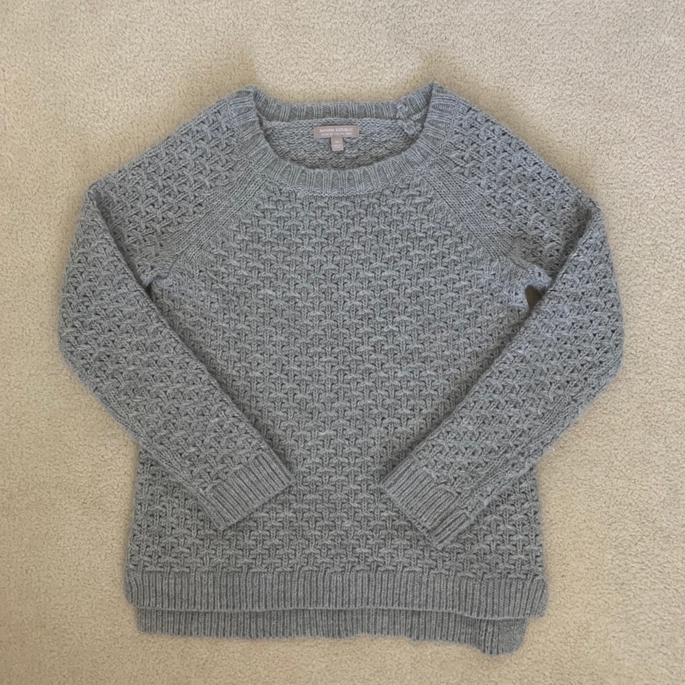 Banana Republic grey knit sweater